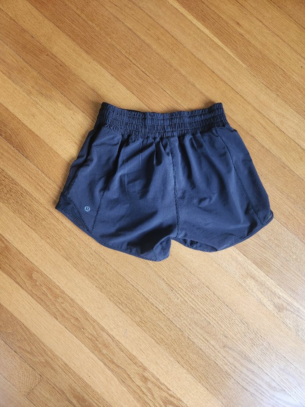 Lululemon Hotty Hot shorts, high rise, lined, size 4, length 4", color black